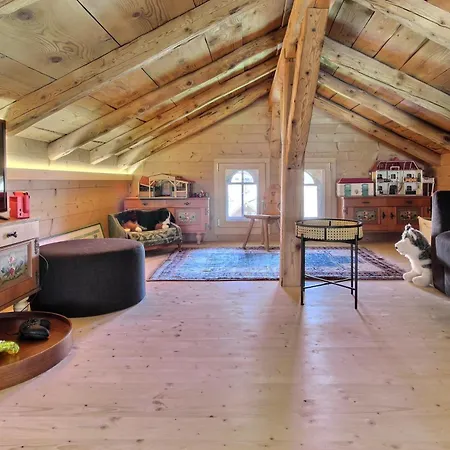 Four Story Family Eden Feriehus