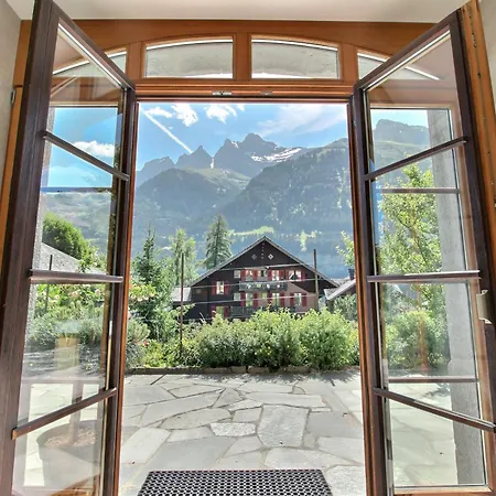 Dağ evi Eden 4 Story Family