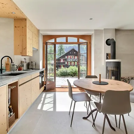 Dağ evi Eden 4 Story Family