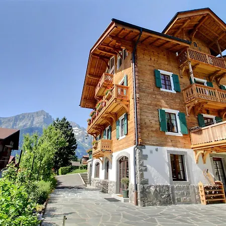 Eden 4 Story Family Dağ evi *