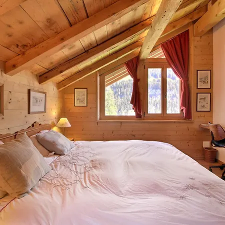 Four Story Family Eden Дом отдыха Шампери